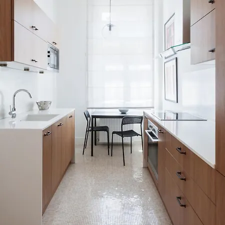 Ganz Zentral Appartement *